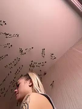 Freechat -Sexy_Barbie- on StripChat