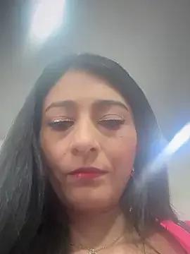 _Bella-Office1 — Freechat on StripChat