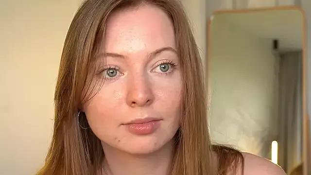 Freechat _elisa_omm_ on StripChat