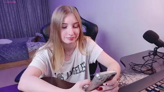 Freechat _whiteprincess on StripChat