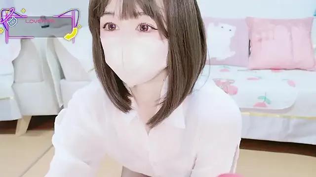 aaanyan on StripChat 