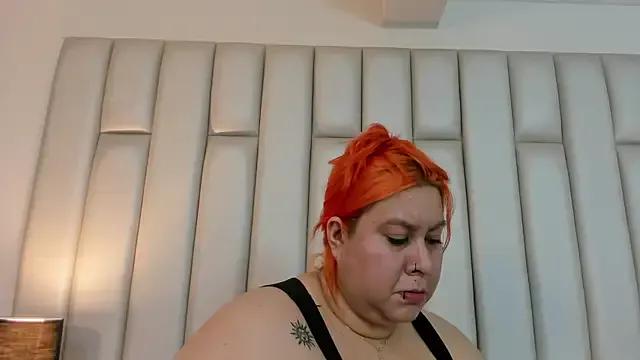 aandreaperez on StripChat