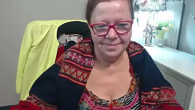 Freechat Adelewildx on StripChat