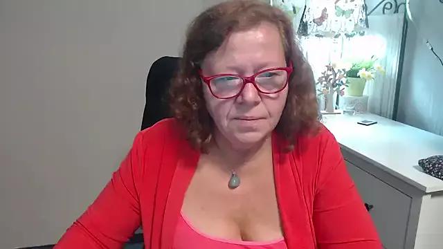 Freechat Adelewildx on StripChat