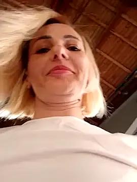 Freechat Aly-john1985 on StripChat