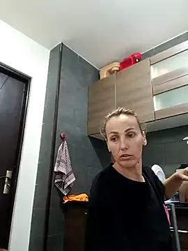 Freechat Aly-john1985 on StripChat