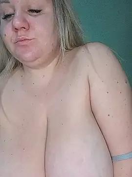 Freechat AnnaCurvy on StripChat