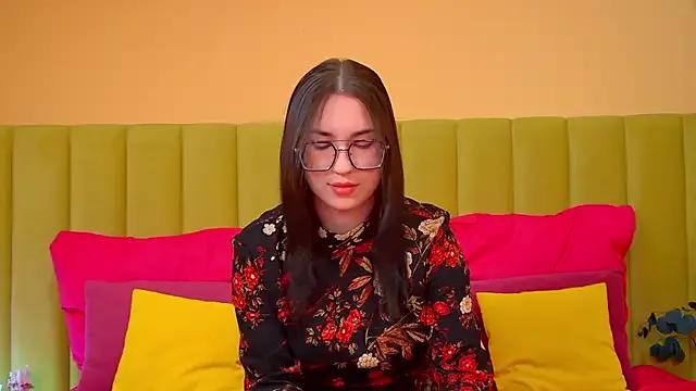 Freechat AnneAvery on StripChat