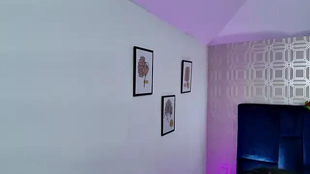 Freechat AnyLeonhard on StripChat