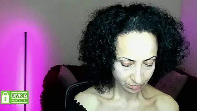 Freechat Arianasweety23 on StripChat