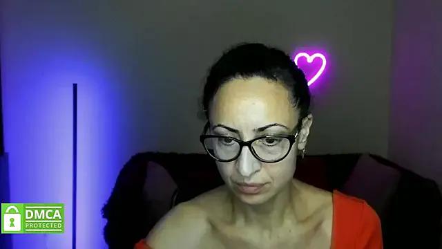 Freechat Arianasweety23 on StripChat