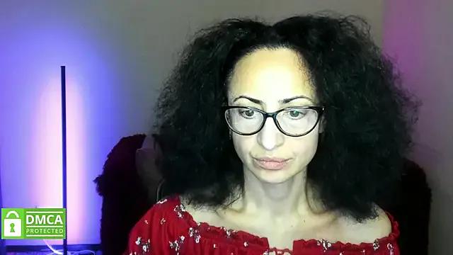 Freechat Arianasweety23 on StripChat