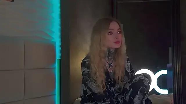 Freechat AriWild on StripChat