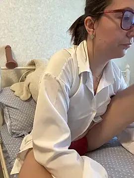 Freechat BeatriceTender on StripChat