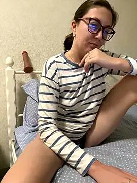 Freechat BeatriceTender on StripChat