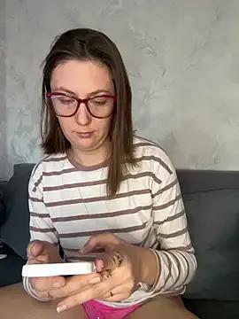 Freechat BeatriceTender on StripChat