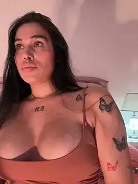 Freechat Bella__Wood on StripChat