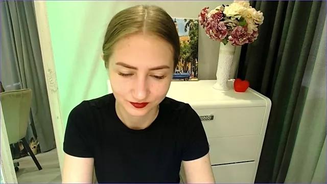 Freechat BluueSilk on StripChat