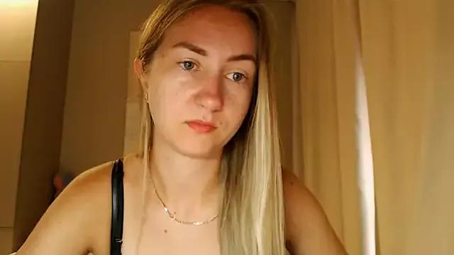 Freechat BluueSilk on StripChat