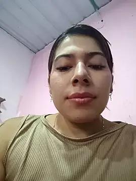 Freechat Carolina-petite on StripChat