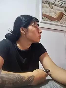 Freechat Carolina-petite on StripChat