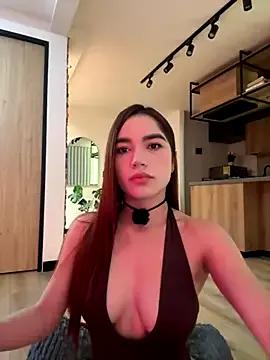 Freechat carolynnetrujillo on StripChat