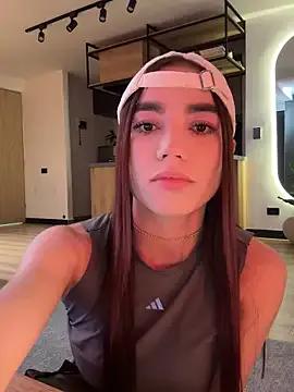 Freechat carolynnetrujillo on StripChat