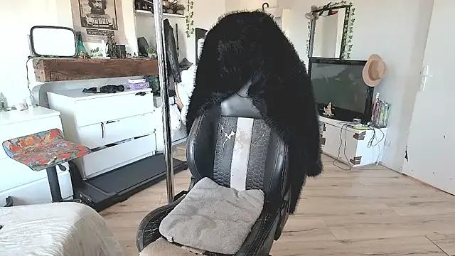 Freechat CeriseLapine on StripChat