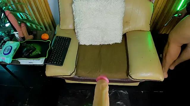 chantallroberts on StripChat