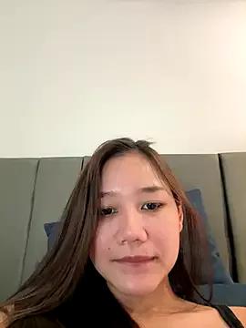 Freechat cherrycuteasian on StripChat