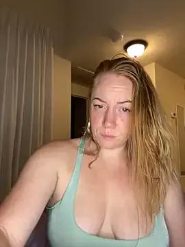 Freechat ChiliRoja on StripChat