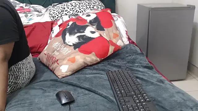 CurveyChocClitX5 — BE MY KING