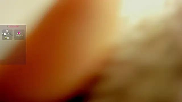 Freechat cutie_sarax1 on StripChat