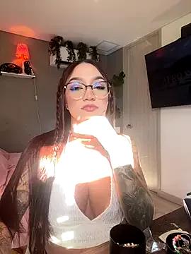 Freechat DaniDusan_ on StripChat