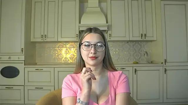 Freechat DarelleFaux on StripChat