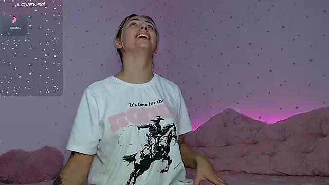 DeeaFUN25 on StripChat 