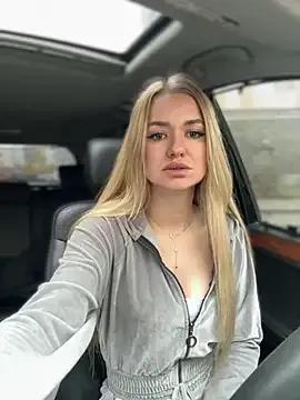 Devill_Angel_ on StripChat