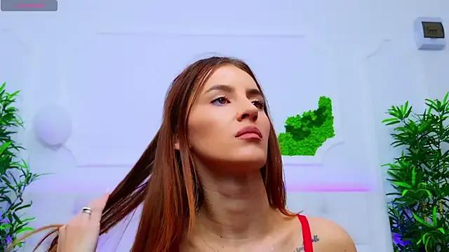 Freechat ElisaCharm on StripChat