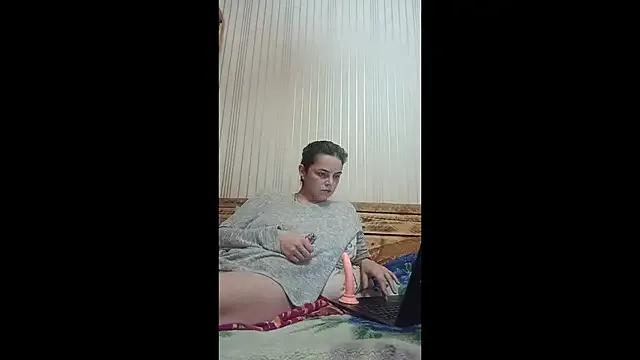 Freechat EthelsLover on StripChat