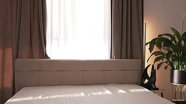 Freechat Faster_maci on StripChat