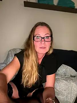 Freechat HeavenNHell on StripChat