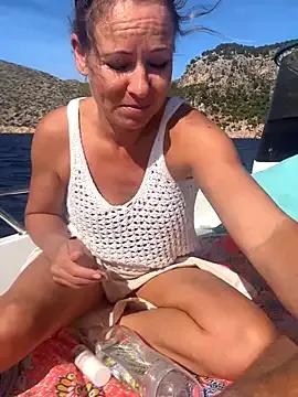 Freechat HeavenNHell on StripChat