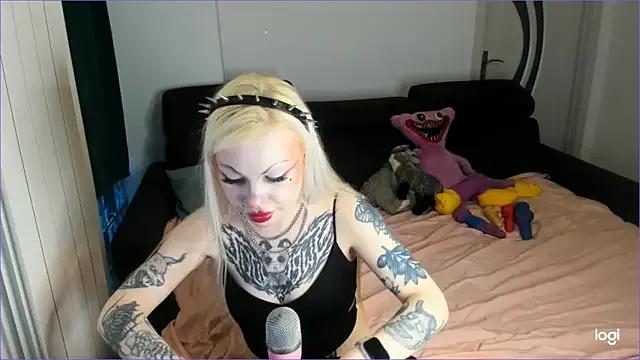 HelenGoat — Put in buttplug!!!