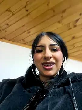 Freechat Hilary_pinkk on StripChat