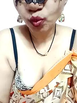 Freechat Hotanita99 on StripChat