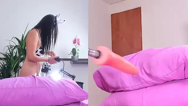 Freechat Just_minnie on StripChat