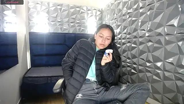 Freechat katalina07_1 on StripChat