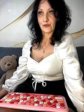 Freechat Katie-n on StripChat