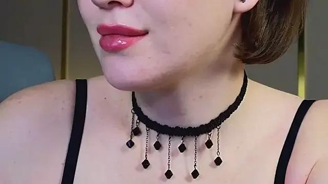 Freechat katy__moonj on StripChat