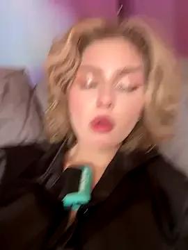 Freechat KellyKeler on StripChat